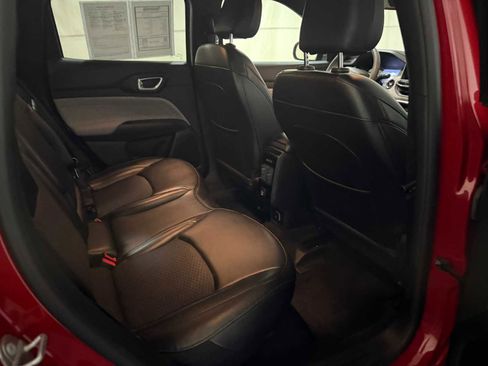 Certified 2023 Jeep Compass Latitude image 25