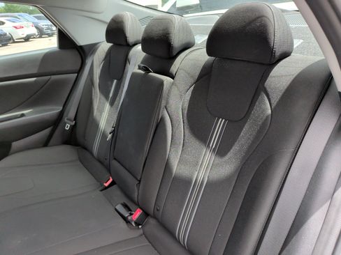 Used 2021 Hyundai Elantra SEL w/ Convenience + Premium Package FWD image 34