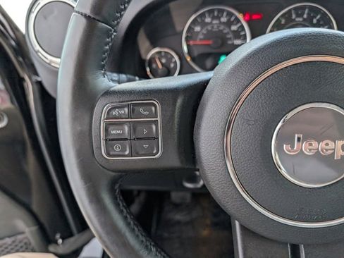 Used 2017 Jeep Wrangler Unlimited Sahara w/ Connectivity Group image 10