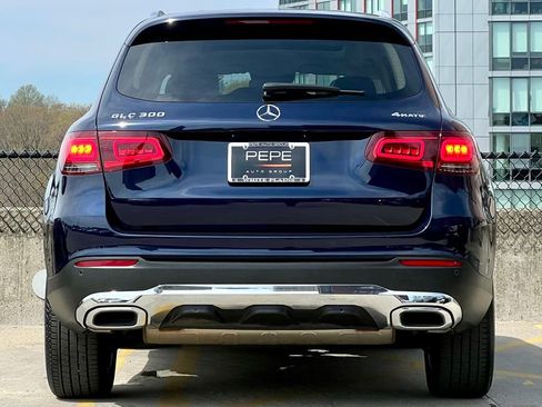 Certified 2022 Mercedes-Benz GLC 300 4MATIC image 6