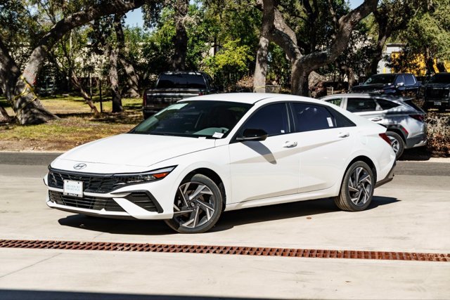 New 2025 Hyundai Elantra SEL FWD image 26