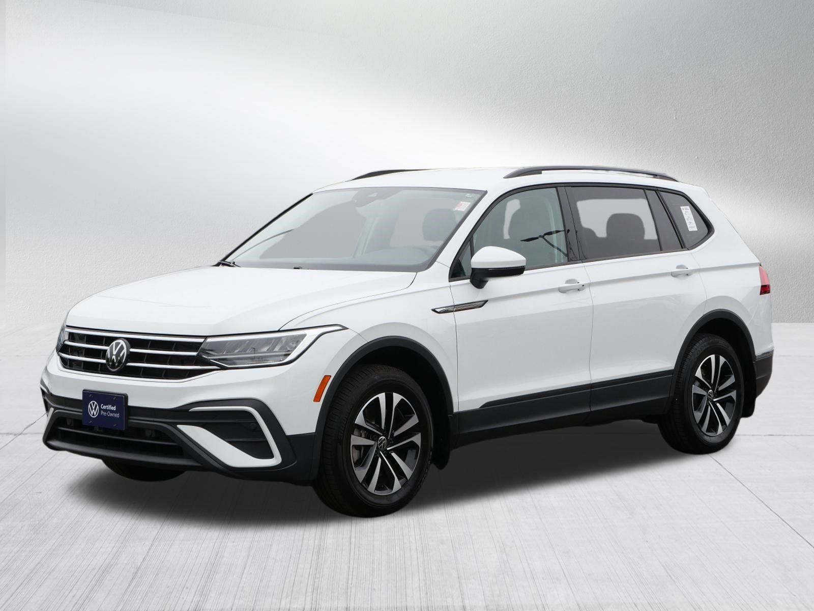 Certified 2024 Volkswagen Tiguan S w/ MDO Package, Two-Row AWD/4WD image 3