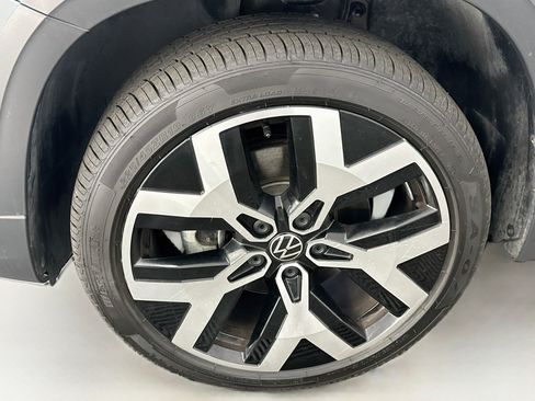 Used 2023 Volkswagen Taos SEL AWD/4WD image 11