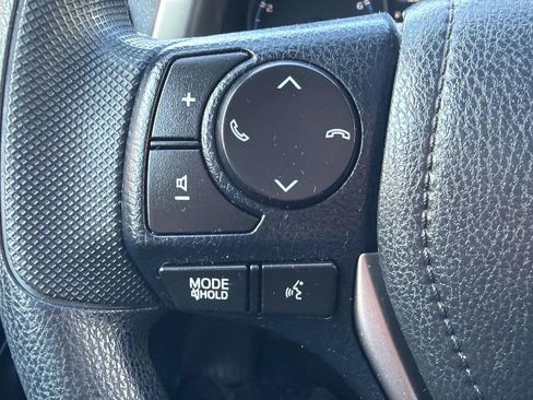 Used 2017 Toyota RAV4 LE w/ All Weather Liner Package AWD/4WD image 12