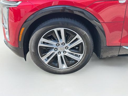 Used 2024 Cadillac Lyriq Tech RWD image 41