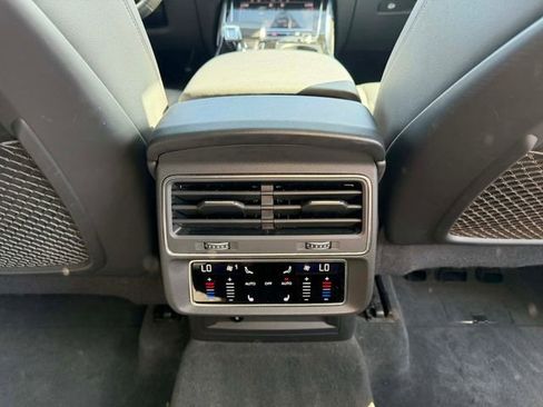 Used 2023 Audi Q8 Prestige image 33