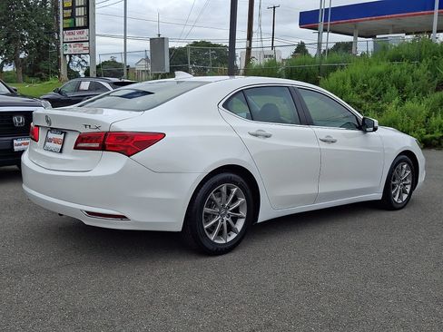 Used 2019 Acura TLX w/ Technology Package FWD image 6
