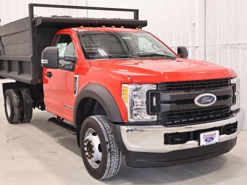 Certified 2017 Ford F550 4x4 Regular Cab Super Duty image 4