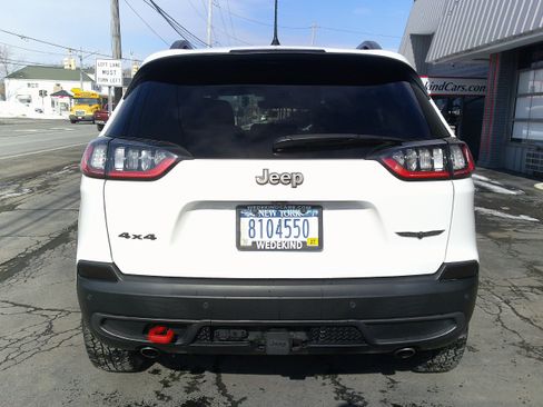 Used 2021 Jeep Cherokee Trailhawk w/ Premium Leather Package image 4