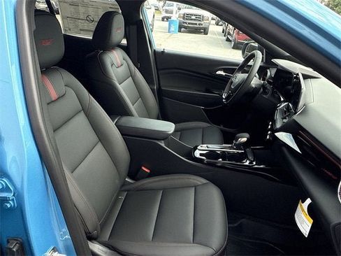 New 2025 Chevrolet Trax RS w/ Driver Confidence Package image 23