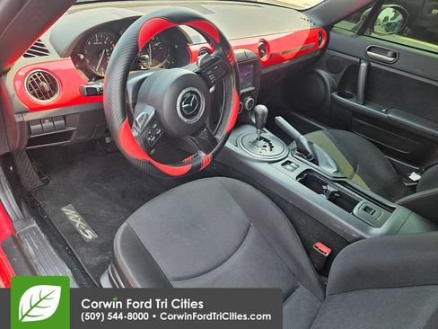 Used 2013 MAZDA MX-5 Miata Club RWD image 2
