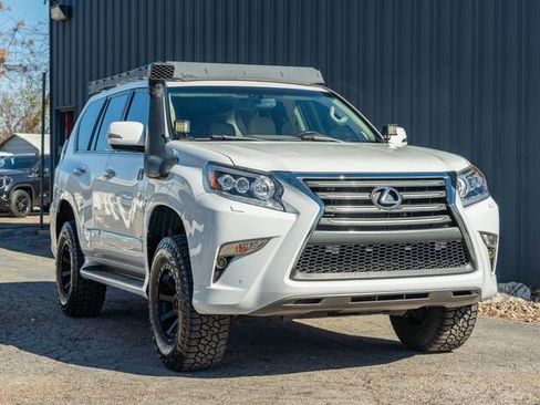 Used 2017 Lexus GX 460 Premium image 8
