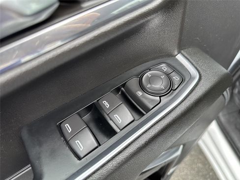 Used 2024 Chevrolet Silverado 2500 LT image 18