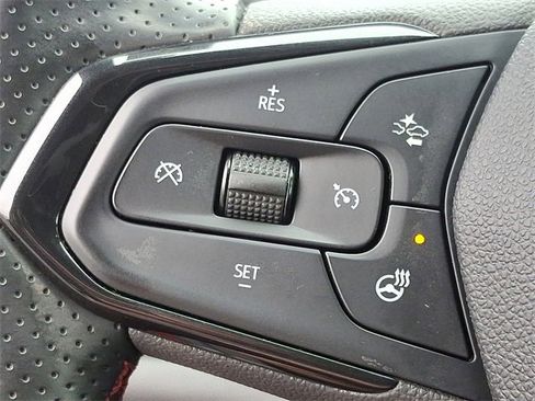 Used 2024 Chevrolet Trax RS w/ Driver Confidence Package image 21