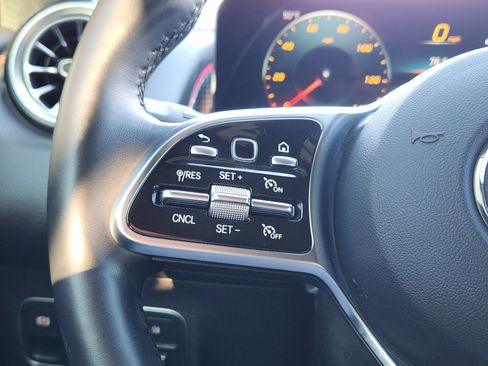 Used 2023 Mercedes-Benz EQB 300 300 image 29