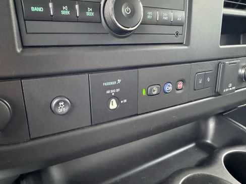 Used 2021 Chevrolet Express 2500 w/ Driver Convenience Package image 20