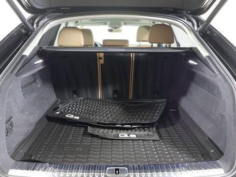 Used 2024 Audi Q8 Premium Plus w/ Premium Plus Package image 15