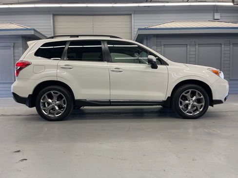Used 2016 Subaru Forester 2.5i Touring w/ Eyesight & Navigation System image 8