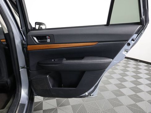 Used 2013 Subaru Outback 2.5i Limited w/ Moonroof Pkg image 21