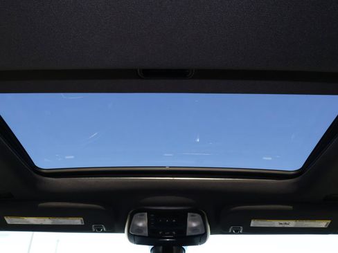 Used 2021 Dodge Durango R/T w/ Blacktop Package image 12