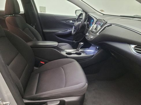 Used 2018 Chevrolet Malibu LT image 21