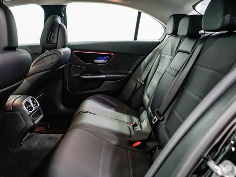 Used 2025 Mercedes-Benz C 300 Sedan image 18