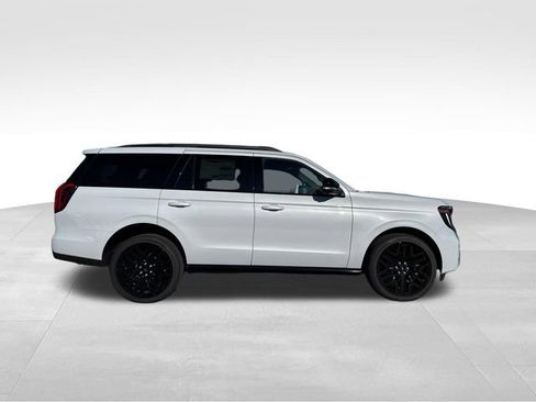New 2026 Ford Expedition Platinum w/ Stealth Performance Package image 9