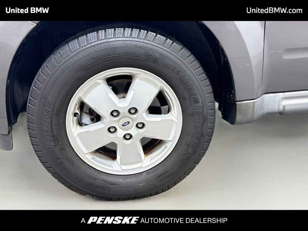 Used 2011 Ford Escape XLT w/ Cargo Pkg FWD image 9
