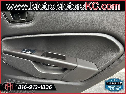 Used 2018 Ford Fiesta SE FWD image 29