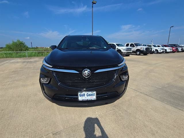 Used 2023 Buick Enclave Essence w/ Sport Touring Edition FWD image 2