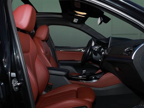 Used 2023 BMW X4 xDrive30i image 16