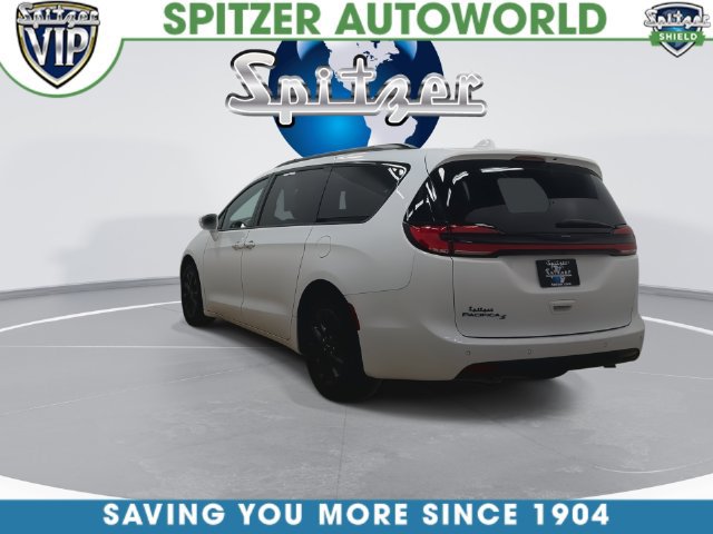 Used 2021 Chrysler Pacifica Touring w/ S Appearance Package FWD image 9
