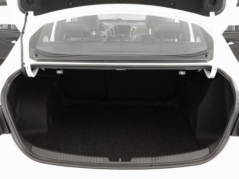 Used 2019 Chevrolet Malibu LT w/ LT Plus Package image 32