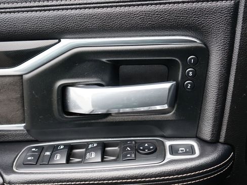 Used 2019 RAM 2500 Laramie image 15