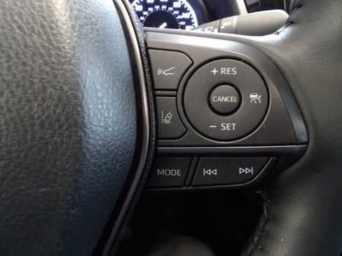 Used 2023 Toyota Camry SE w/ Cold Weather Package image 30