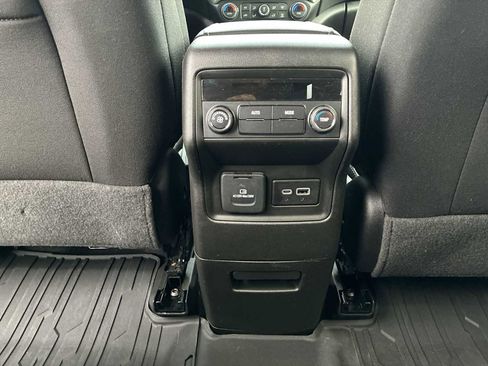 Certified 2023 GMC Acadia SLE w/ Driver Convenience Package image 20