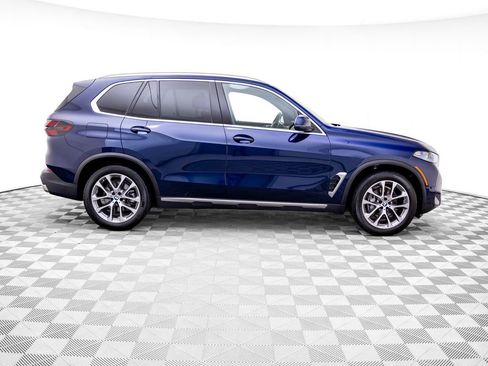 Used 2024 BMW X5 xDrive40i w/ Premium Package AWD/4WD image 7