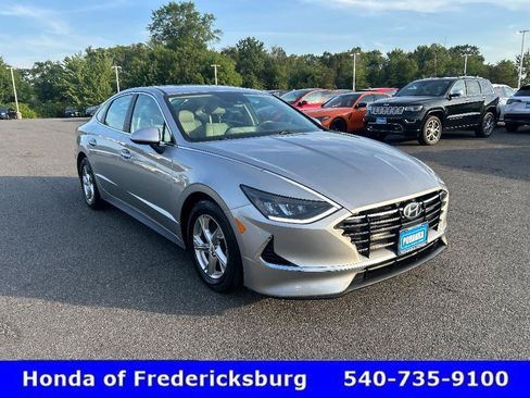 Used 2022 Hyundai Sonata SE w/ Cargo Package FWD image 7