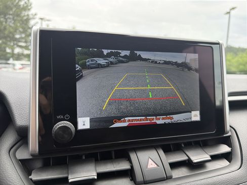 Certified 2024 Toyota RAV4 XLE AWD/4WD image 7