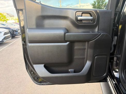 Used 2022 Chevrolet Silverado 1500 LT AWD/4WD image 19