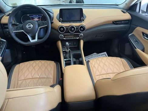 Used 2020 Nissan Sentra SV w/ SV Premium Package image 13