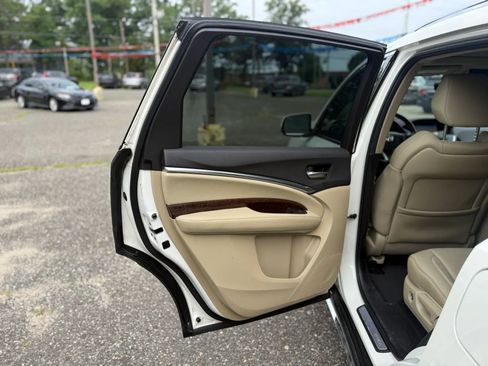 Used 2017 Acura MDX w/ Technology Package AWD/4WD image 15