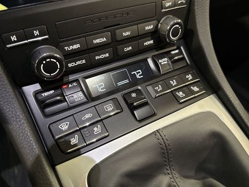 Used 2025 Porsche 718 Cayman S RWD image 28