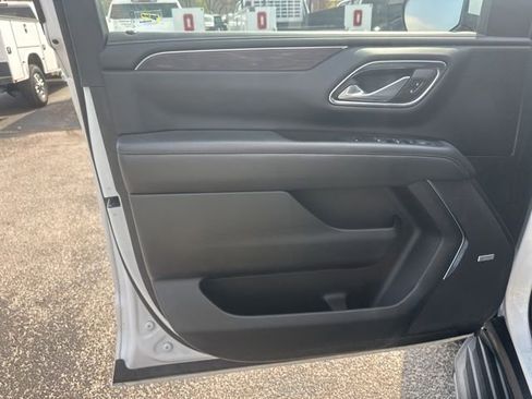 Used 2024 Chevrolet Tahoe LT image 11