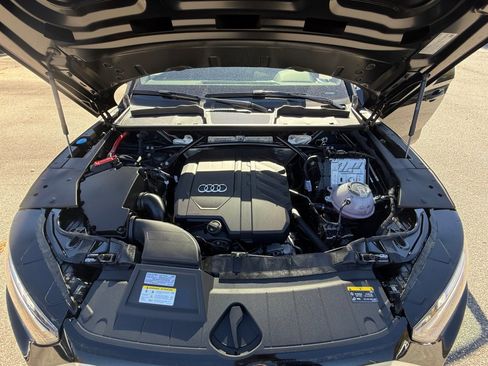 Used 2025 Audi Q5 2.0T Premium Plus w/ Premium Plus Package image 16