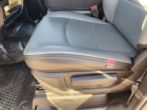 New 2026 RAM 2500 Tradesman w/ Chrome Appearance Group image 21