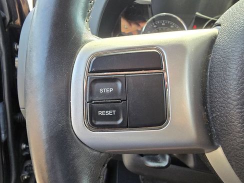 Used 2016 Jeep Compass Latitude AWD/4WD image 26