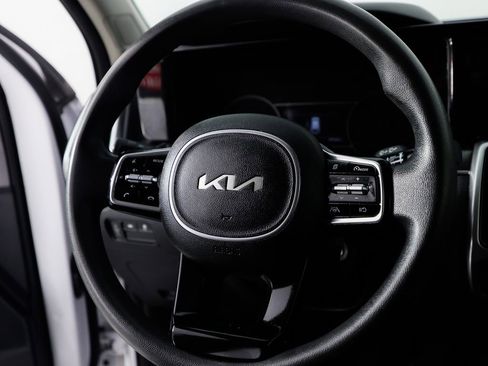 Used 2022 Kia Sorento LX image 20