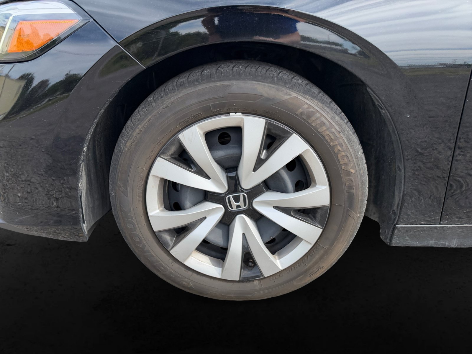 Used 2025 Honda Civic LX image 9