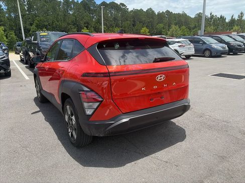 Used 2024 Hyundai Kona SEL FWD image 3
